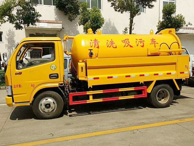 吸污車